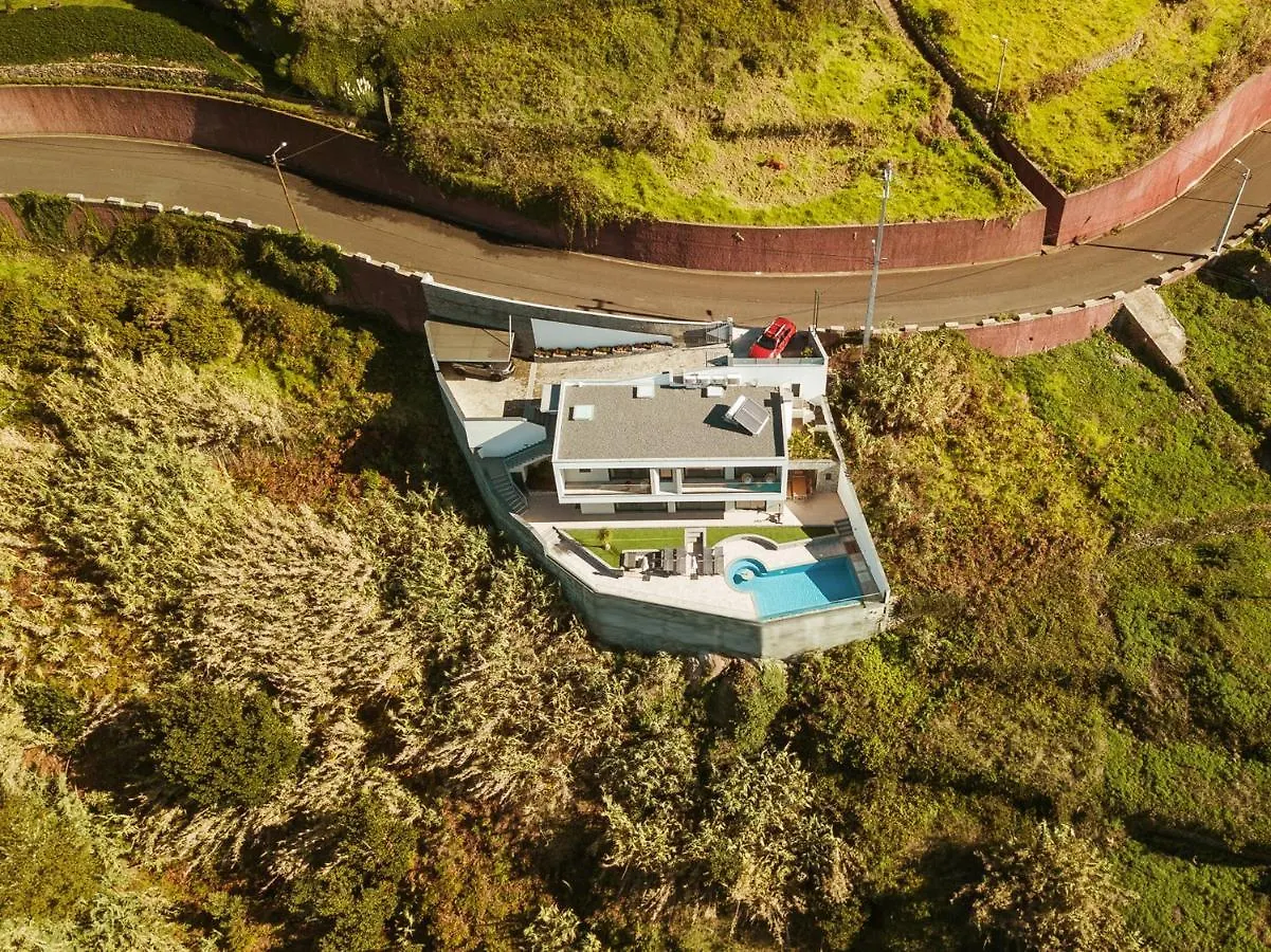 The Cliffhouse By Lovelystay Fajã da Ovelha